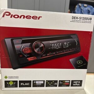 PIONEER DEH-S1200UB Car Stereo Receiver - Black and Red